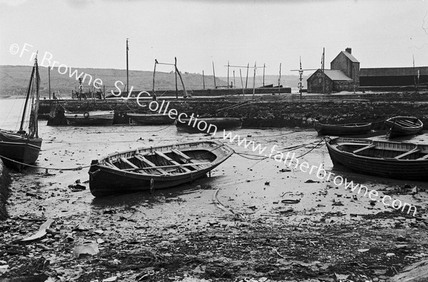 THE HARBOUR AT LOW TIDE